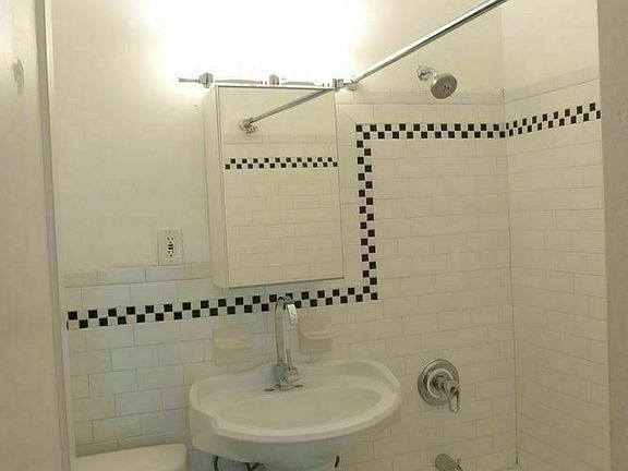 5th image of 57 W 73rd St #1R