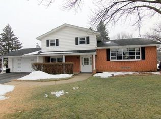 1010 Davis St, Sun Prairie, WI 53590
