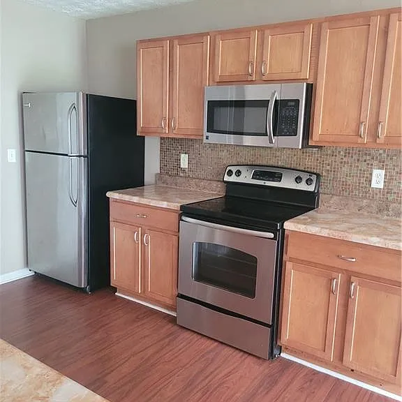 748 Georgetown Ct — Photo 14