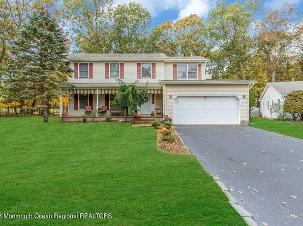32 Cedar Street, Eatontown, NJ 07724