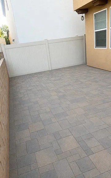 1532 Bath Ave — Photo 7
