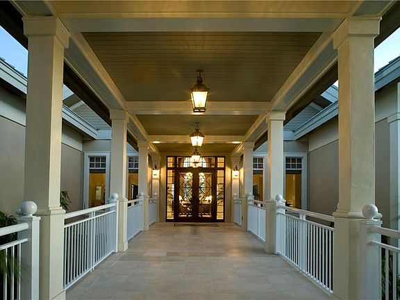 5th image of 2023 NW Laurel Oak Ln