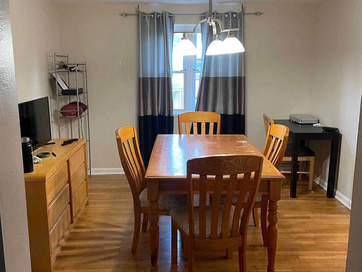 3 bed, 1380 sqft, $2,550 — Photo 3