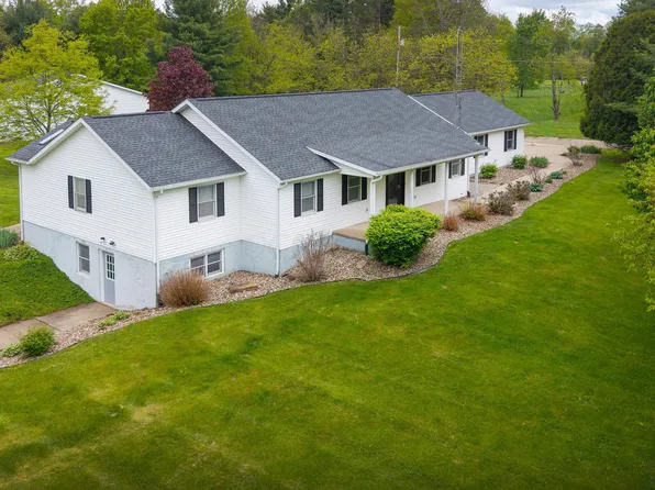 12601 Vincent Rd, Mount Vernon, OH 43050