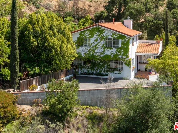 9732 Rotta Ave, Sunland, CA 91040