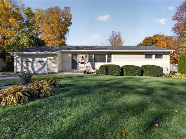 247 Kaymar Dr, Rochester, NY 14616