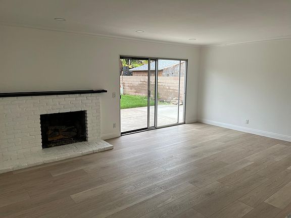 5th image of 582 Pierpont Dr