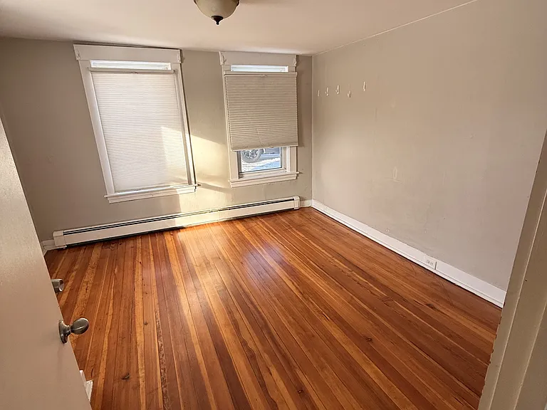 187 Beach St #1 — Photo 13