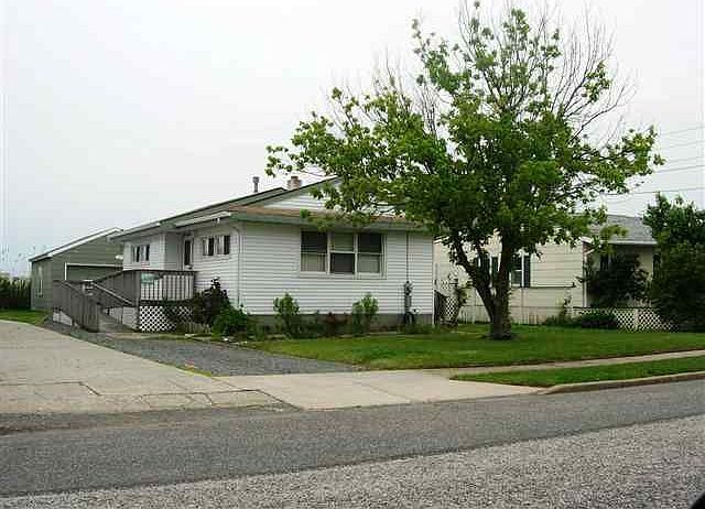 1st image of 3711 Oxford Ln