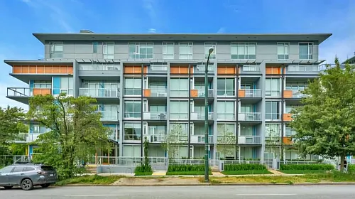5289 Cambie St Photo 1