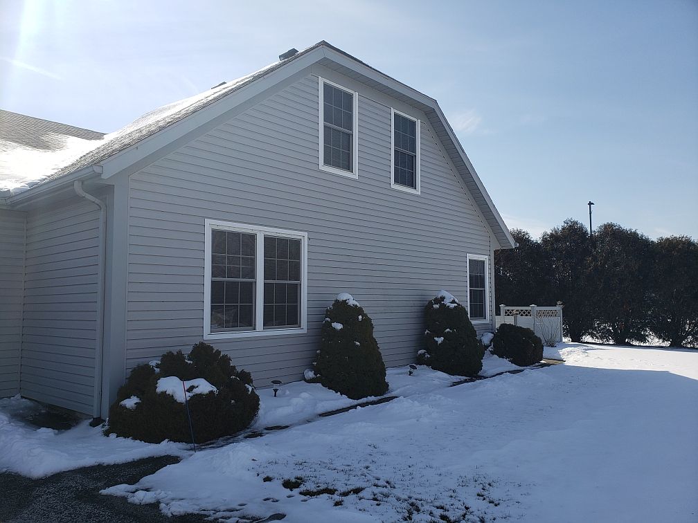 155 Stonegate Blvd, Bowling Green, OH 43402 Zillow