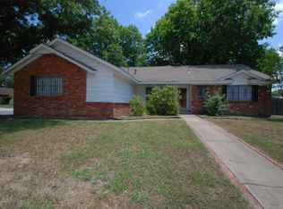 2807 S 96th Pl E, Tulsa, OK 74129