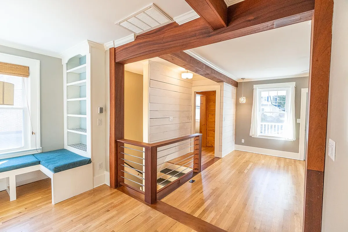 Building Photo - 71 Linden Ave #2