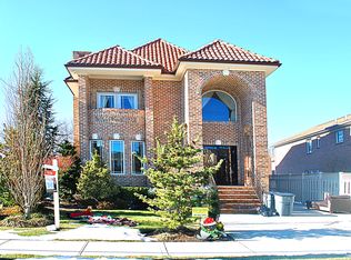 262 149th Pl, Whitestone, NY 11357
