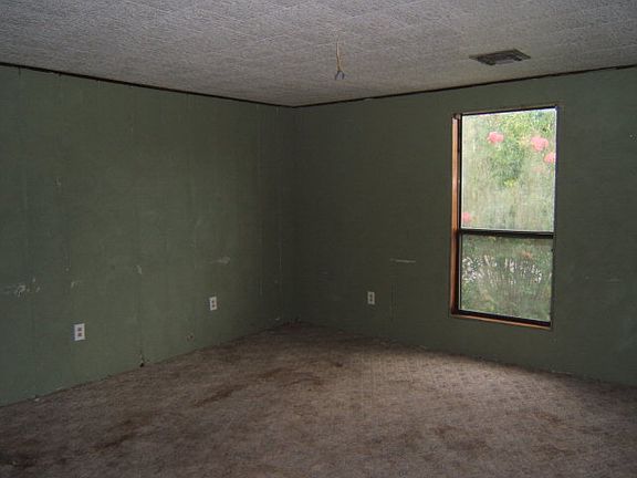 3rd image of 134 E 116th St