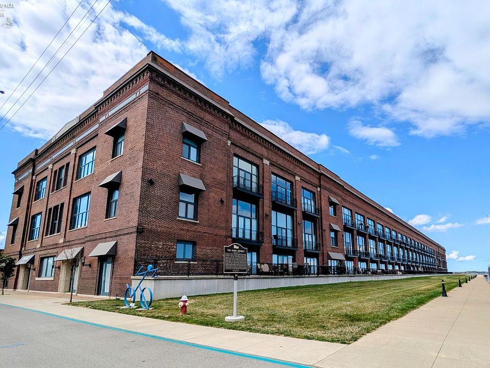 1st image of 401 W Shoreline Dr Unit 130