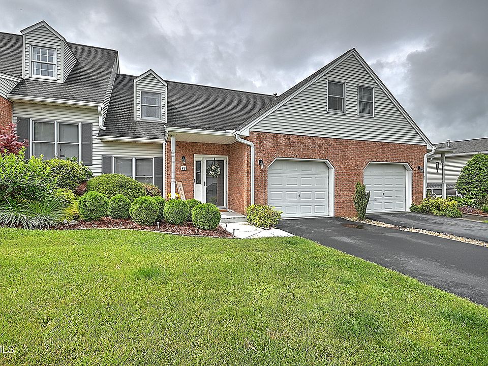 1st image of 1725 Lakeview Dr #49