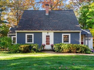 34 Earle Rd, Wellesley, MA 02481