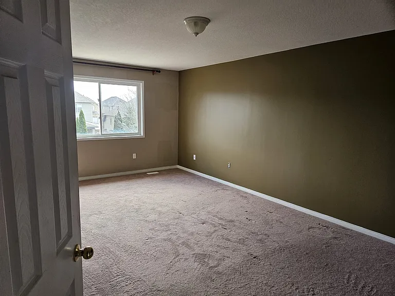 3 Kaufman Dr #UPPER — Photo 5