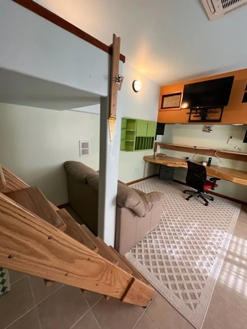 Furnished Efficency with Utilities Ready Now — Photo 2