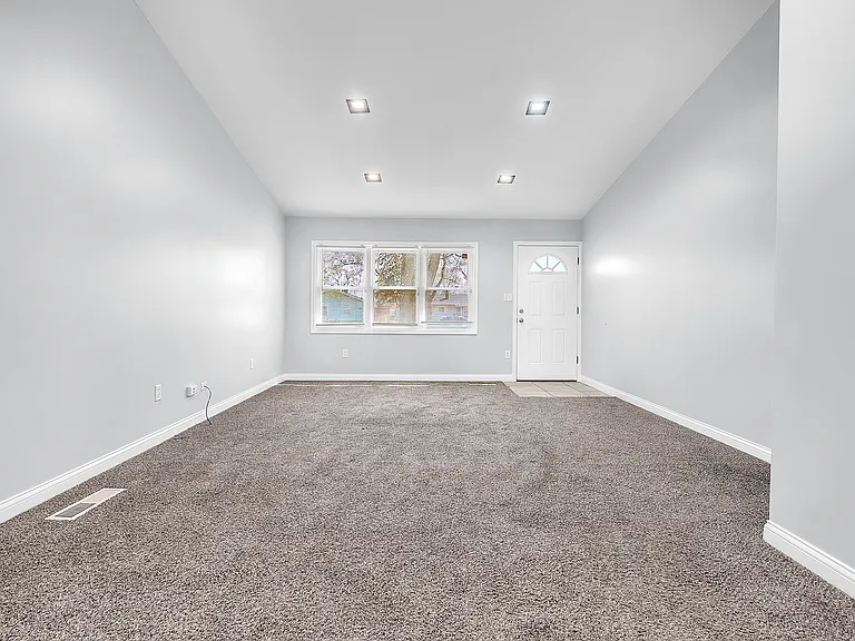 6336 Nevada Ave — Photo 9