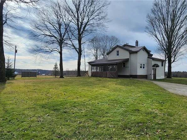 25745 Rockdale Rd, Union City, PA 16438