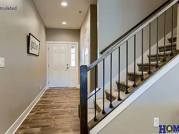 3 bed, 2.5 bath, 2139 sqft, $2,100 — Photo 4