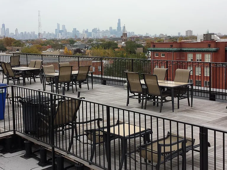 3125 W Fullerton Ave #305 — Photo 3