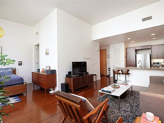 5th image of 3812 Park Blvd Unit 106