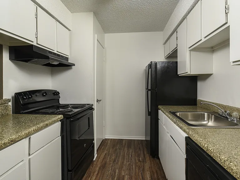 One Bedroom Kitchen