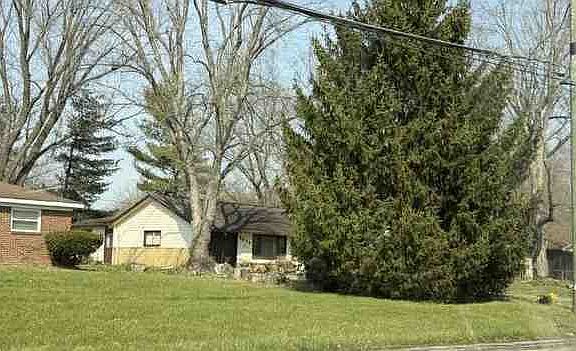2nd image of 5814 Cooper Rd