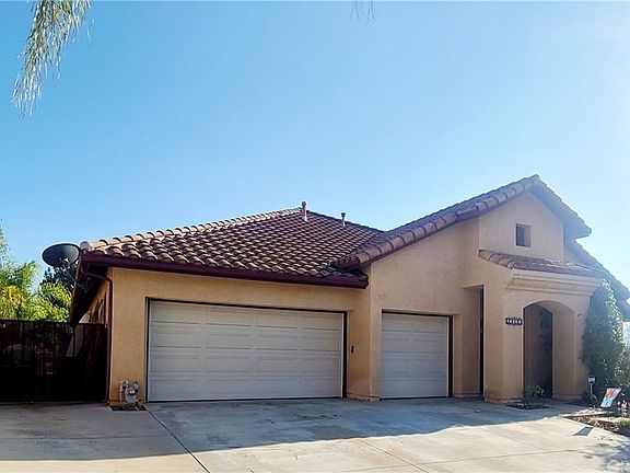 3rd image of 23153 Trillium Dr