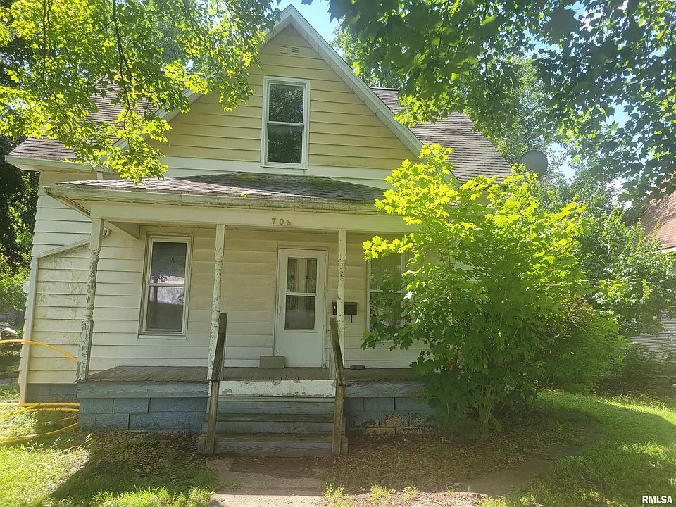 1st image of 706 School St