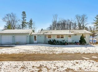 2 Seneca Dr, Hudson, MA 01749