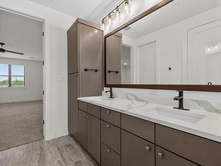 315 Holton Dr #201 — Photo 11