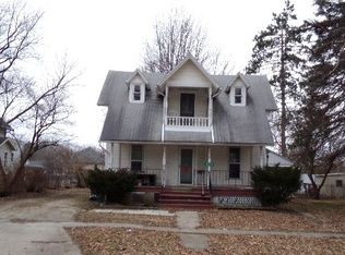 414 S Superior St, Angola, IN 46703