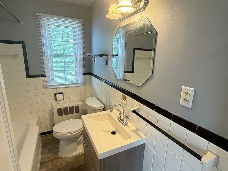 1400 Roslyn Dr #20C — Photo 6