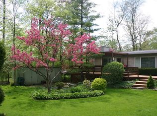 21656 Connemara Dr, Northville, MI
