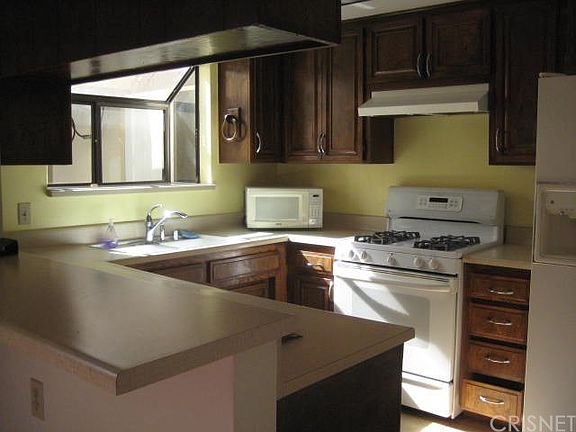 5th image of 7051 Peach Ave Unit 3
