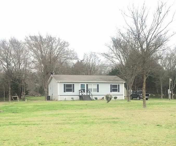 1st image of 132 SE County Road 3046