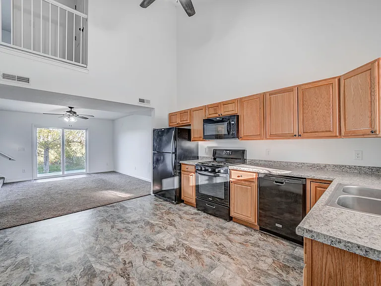 1250 Norway Pine Cir — Photo 2