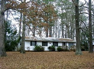 434 Mill Pond Dr, Dundas, VA 23938