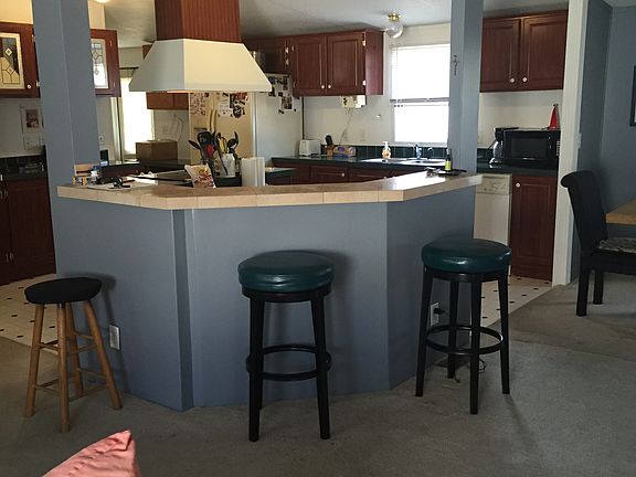 3rd image of 10556 Bedford St #214