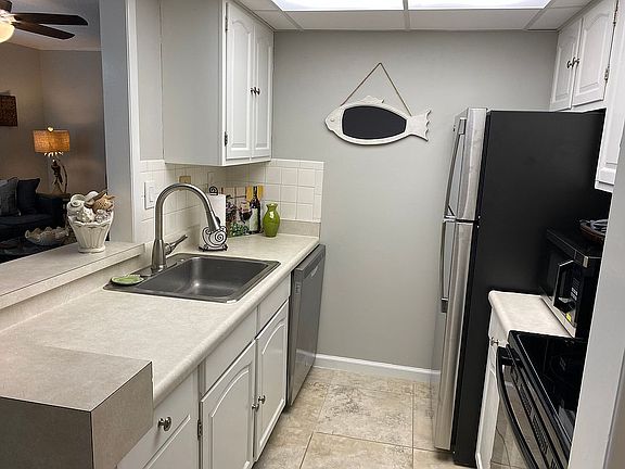 5th image of 775 Gulf Shore Dr Unit 2032