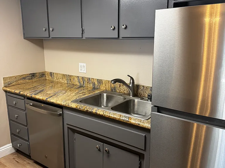 6075 Peoria Dr — Photo 8