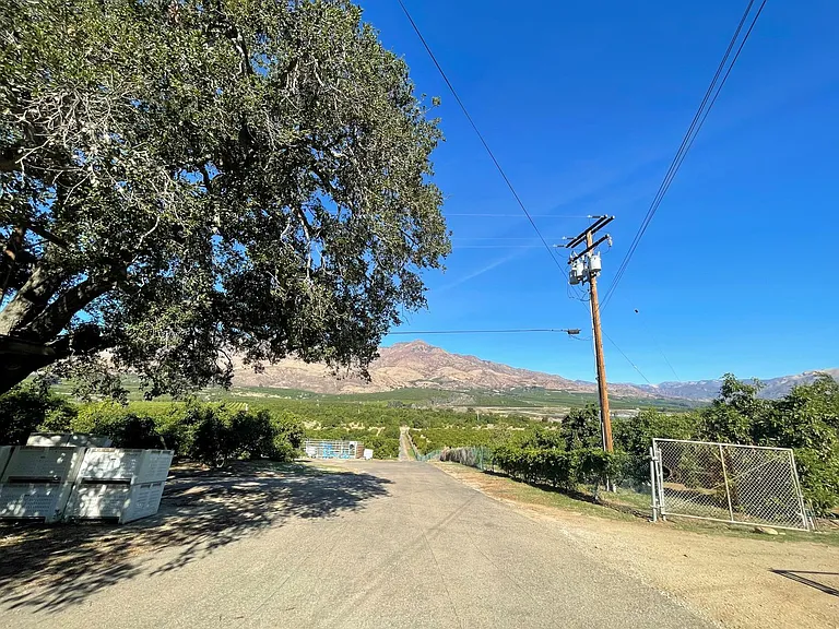 3133 W Telegraph Rd — Photo 19