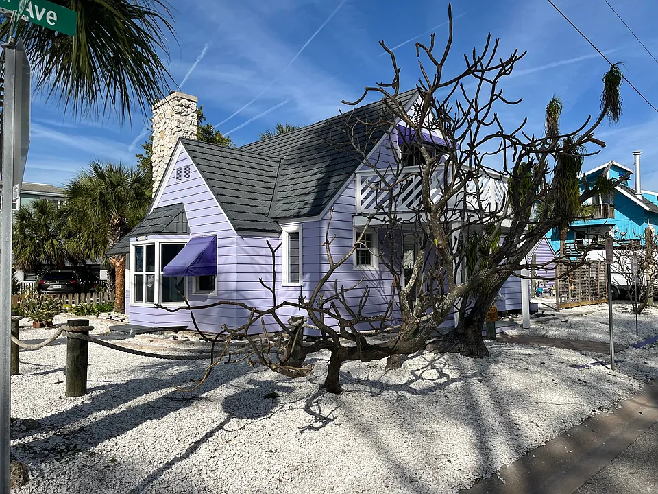 8401 W Gulf Blvd