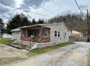 1020 Lewis Run Rd, Clairton, PA 15025
