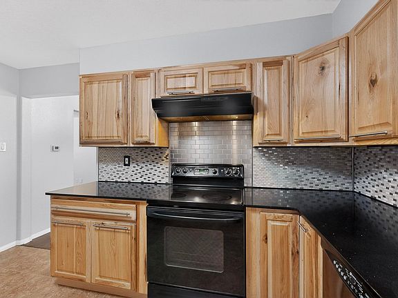 4th image of 9401 Shoshone Rd NE