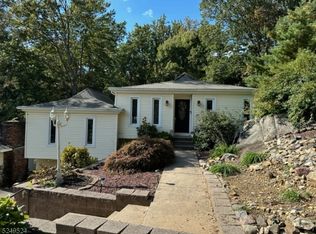 102 Valley View Dr, Rockaway, NJ 07866